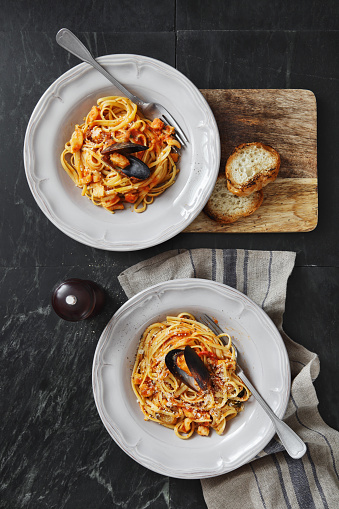 Italian Seafood Pasta with Mussels and Calamari