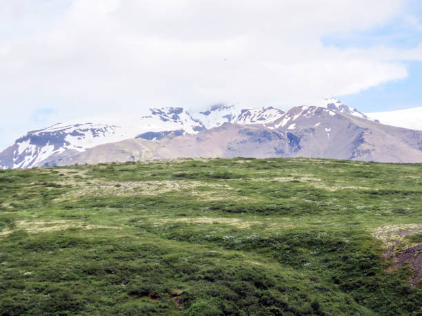 istock Iceland view of Hvannadalshnukur mountain 2017 945848478