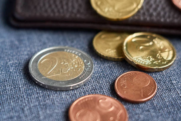 istock An image of a purse with money 945874914