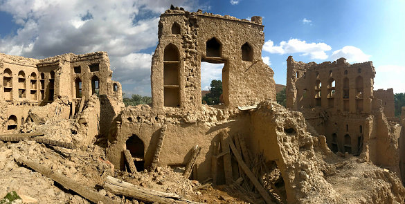 Ruins of the mud brick village of Birkat al Mouz in Oman
