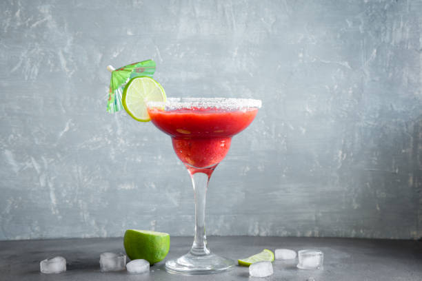 istock Strawberry Margarita 945961140