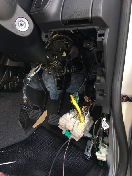 istock Repair cable line in car. 945965376