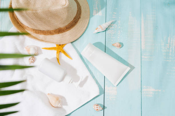 istock beach accessories on wooden board 945975870