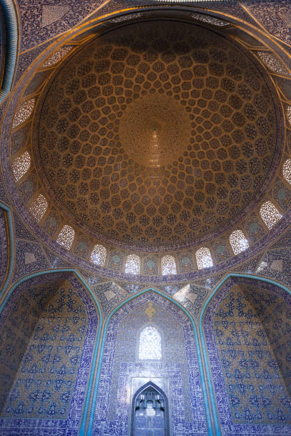 istock Women's mosque, Isfahan 945988966