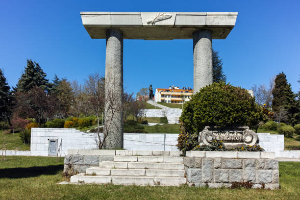 산 단 스키, 불가리아의 마에서 스파르타쿠스의 동상 - spartacus 뉴스 사진 이미지