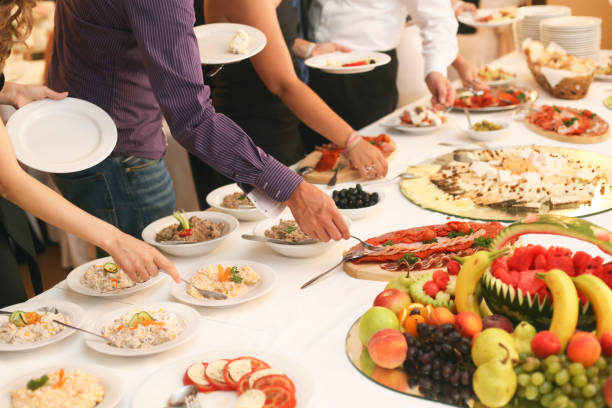 istock People choosing food 946000014