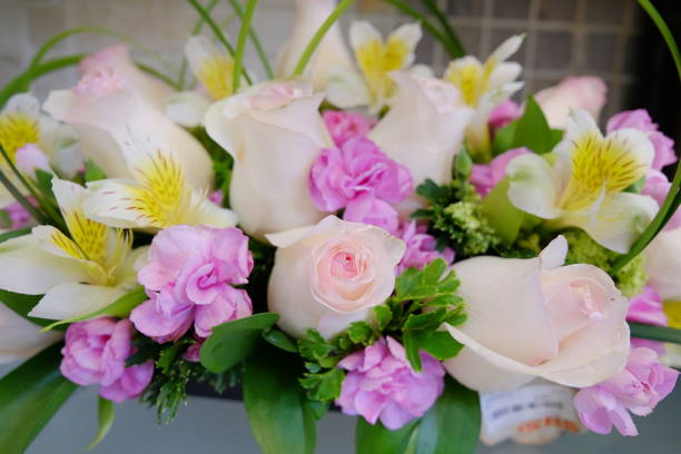 istock Romantic Flower bouquet with white rose 946000982