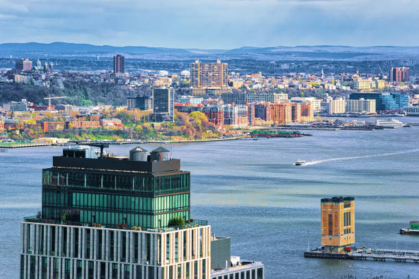 istock New Jersey skyline Hudson River 946078646