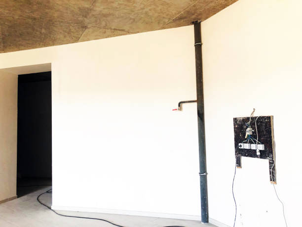 istock Interior in construction and wall decoration at building site 946306212