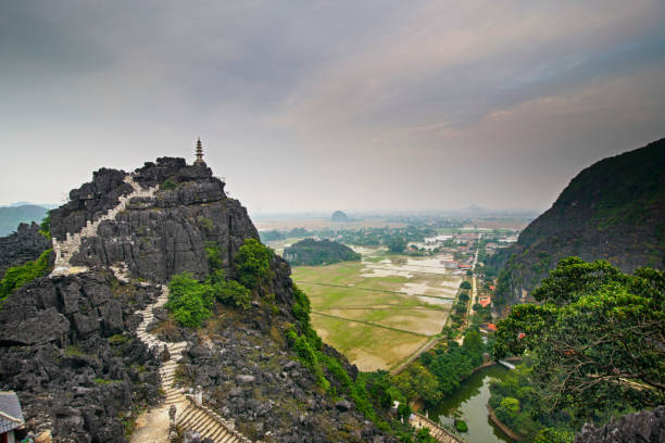 istock Buy Cave in Ninh Ninh 946410160