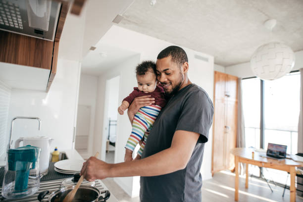 istock Preparing food for a toddler 946499630