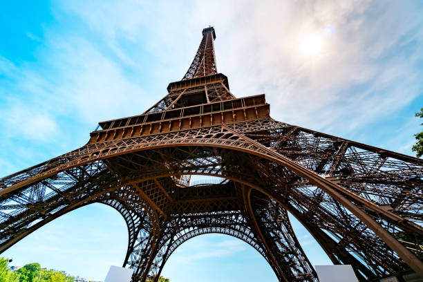 istock Eiffel tower, sunny summer day with blue sky in Paris 946568294