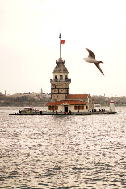 istock Maiden`s Tower kiz kulesi istanbul 946607956
