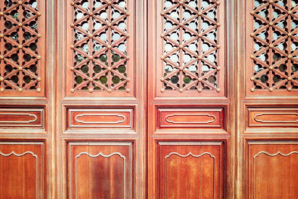 istock Vintage background with chinese wooden wall panel 946617718