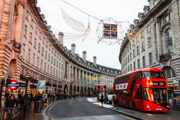 риджент-стрит в рождество, лондон - marylebone стоковые фото и изображения