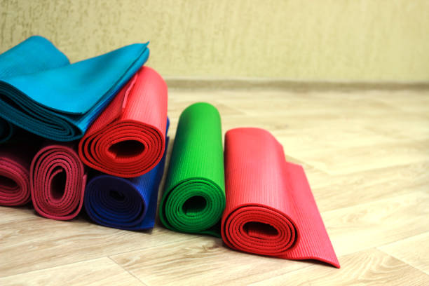 istock Gym mats, yoga mat, gymnastics, shaping 946658532