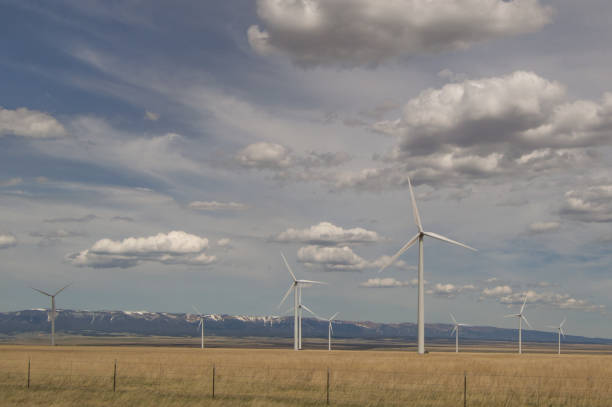 istock A Wind Farm on the Prairie in Montana 946661838