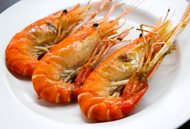 istock Grilled shrimp in the white dish 946744238