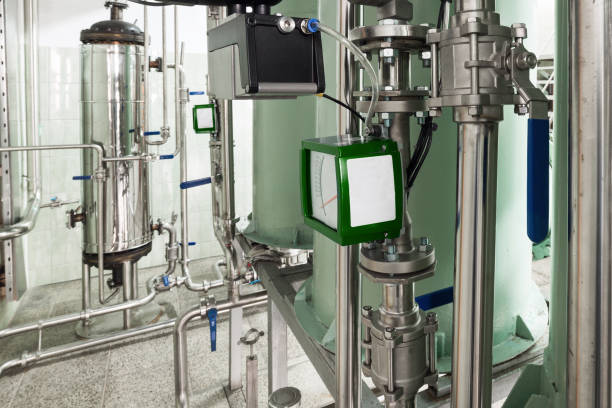 istock Measuring instruments in the pipeline system of filtering equipment 946773688