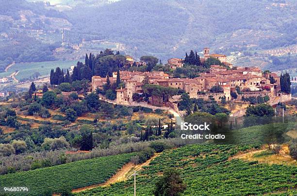 Foto de Montefioralle Aldeia De Chianti Toscana e mais fotos de stock de Cidade pequena - Cidade pequena, Região de Chianti, Ajardinado