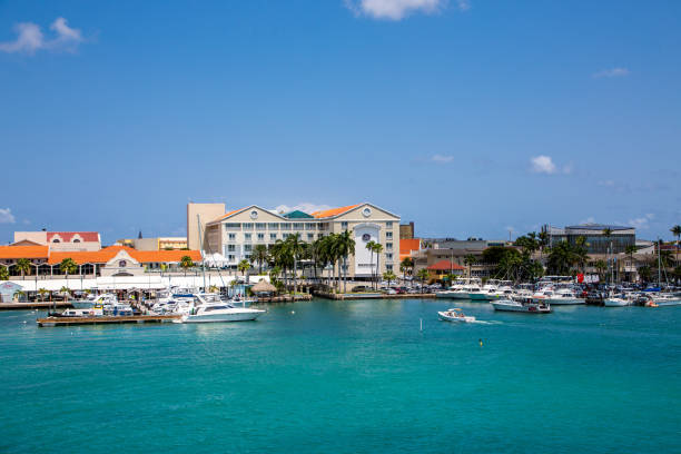 istock Harbor by Hotel in Aruba 946812736