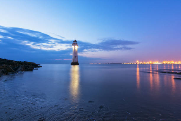 istock Sunset Perch Rock - New Brighton Wirral Merseyside 946840214