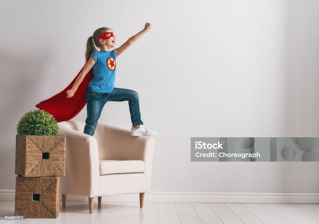 Kind spielt Superheld - Lizenzfrei Kind Stock-Foto