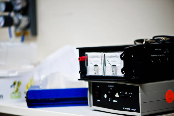 istock Measurement and Instrumentation Device: DC Power Supply Unit [Voltage Source Meter] and Analogue Voltmeter 946957324