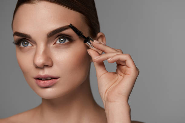 istock Perfect Makeup For Beautiful Woman. Brow Care For Eyebrows 947022278