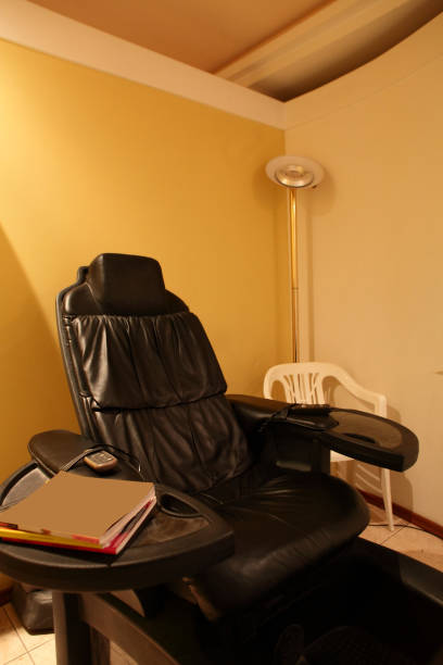 istock interior of modern beauty salon 947025940