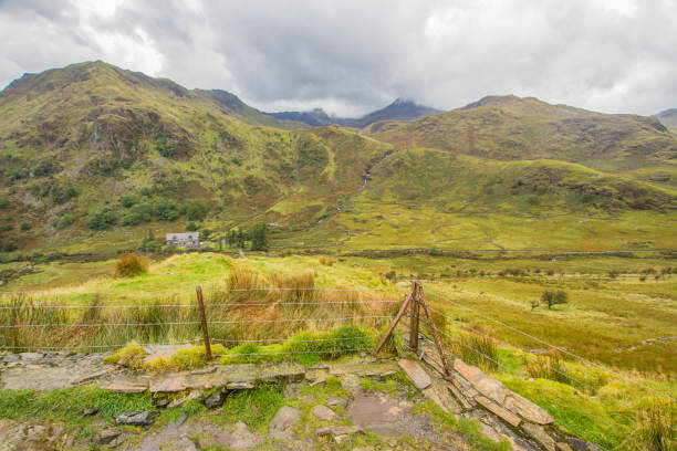 View of Snowdon from the Nant Gwynant Pass View towards Snowdon from the nant Gwynant Pass. llyn gwynant stock pictures, royalty-free photos & images