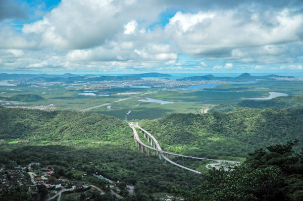 마운틴뷰 산토스, 브라질에 아래를 내려다 보면서 - southeastern region sao paulo state sao paulo brazil 뉴스 사진 이미지