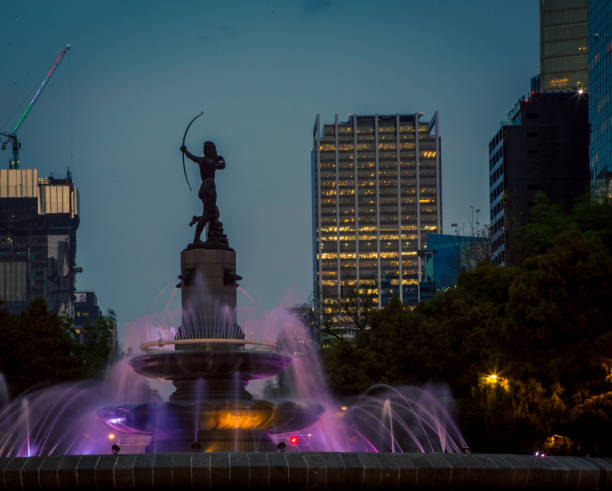 istock Fountain in Mexico City 947051434