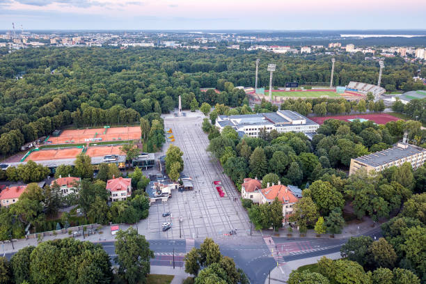 istock High Angle View Of Trees And City During Sunset 947212636
