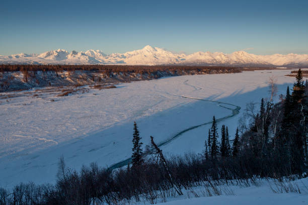 istock Distant view of Denali (Mt. McKinley) in winter 947234302