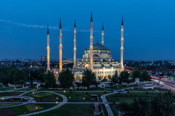 istock Adana Sabanci Mosque 947316266