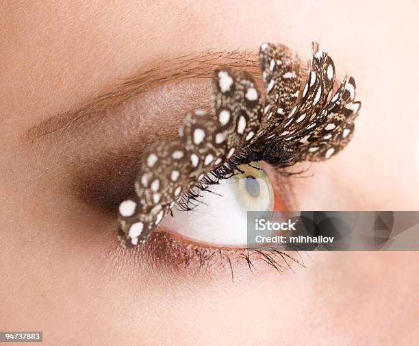 Ojos Y False Eyelashes Foto de stock y más banco de imágenes de Adulto - Adulto, Adulto joven, Belleza