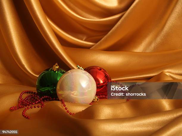 Rich Weihnachten Farbe Stockfoto und mehr Bilder von Blumenkranz - Blumenkranz, Christbaumkugel, Drei Gegenstände