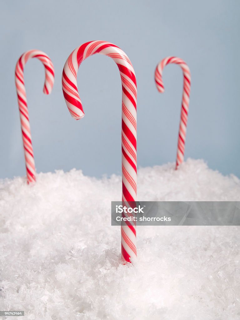 Icy menta piperita Canes - Foto stock royalty-free di Alimentazione non salutare