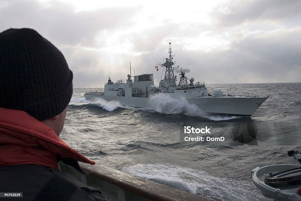 Боевой корабль - Стоковые фото Канада роялти-фри