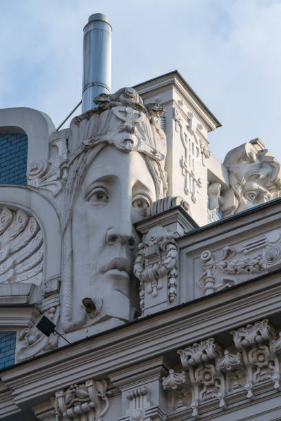 istock Art Nouveau style facade sculptures 947444618