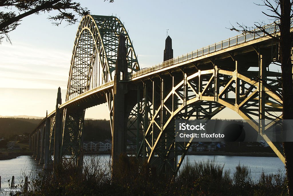 Yaquina Bay Bridge - Foto stock royalty-free di Newport - Oregon