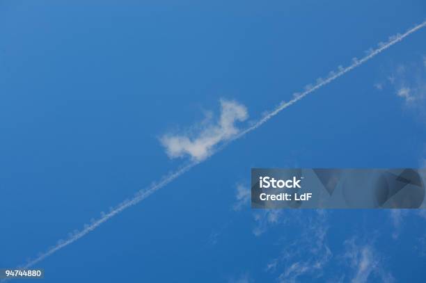 Linha Do Céu - Fotografias de stock e mais imagens de Avião - Avião, Avião Comercial, Azul