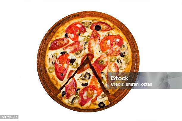 Foto de Pizza e mais fotos de stock de Alimentação Não-saudável - Alimentação Não-saudável, Almoço, Assado no Forno