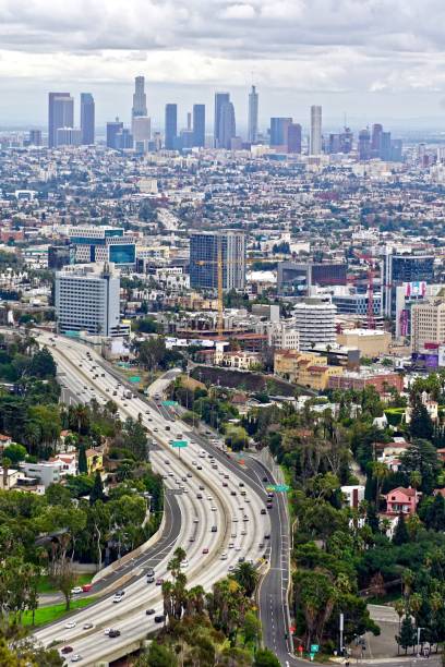 istock roads and traffic leading into Los Angeles 947521916