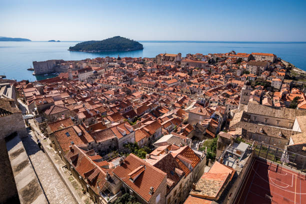 istock Dubrovnik Old Town And Lokrum 947566662
