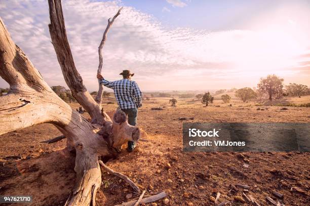 Australian Outback Farmer Stock Photo - Download Image Now - Australia, Drought, Farmer