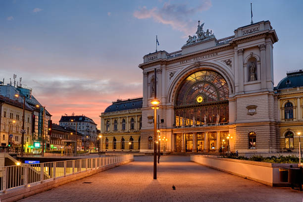 istock Keleti railroad station building, Budapest 947648036