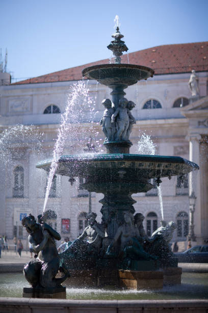 istock Fountain on Praca De Dom Pedro IV 947651636