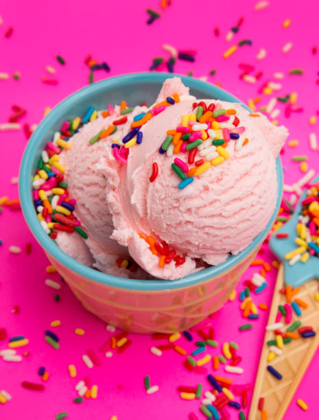 istock Bowl of Strawberry Ice Cream with Sprinkles 947679944